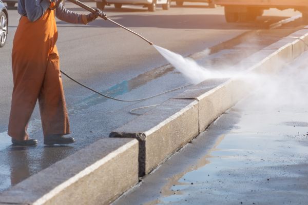 Commercial Concrete Cleaning in Kihei