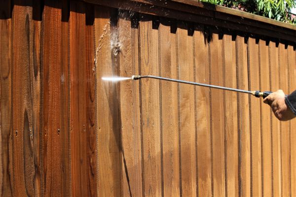 Fence Cleaning in Kihei