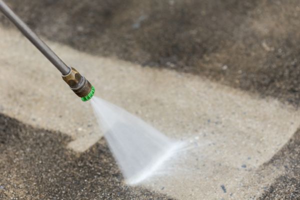 Garage Floor Power Washing in Kihei