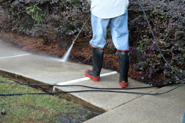 Sidewalk Washing in Kihei