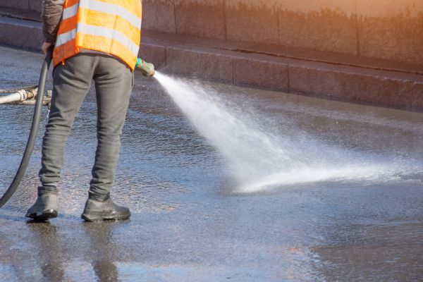 Asphalt Pressure Washing in Kihei