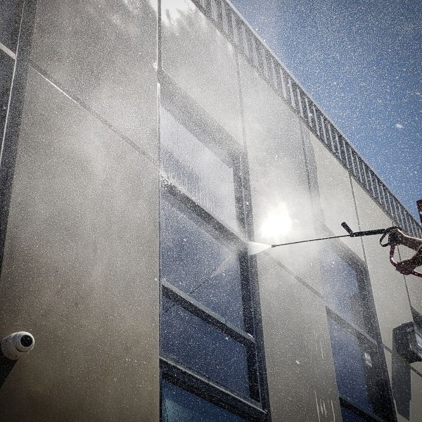 Exterior Building Washing in Kihei