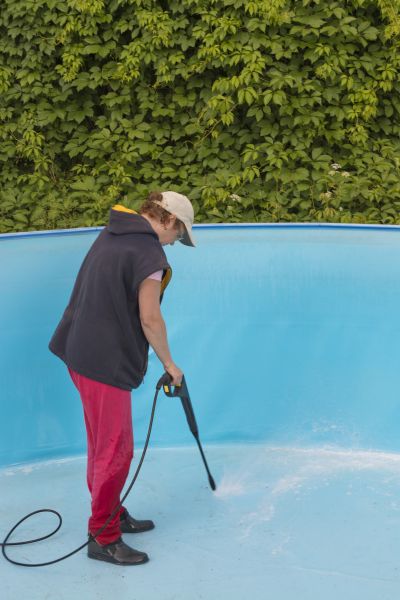 Pool Pressure Washing in Kihei