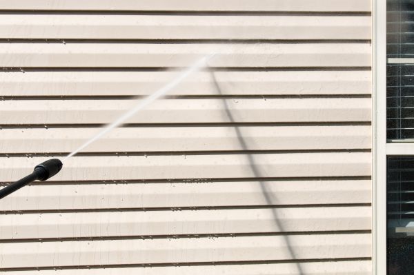 Apartment Power Washing in Kihei